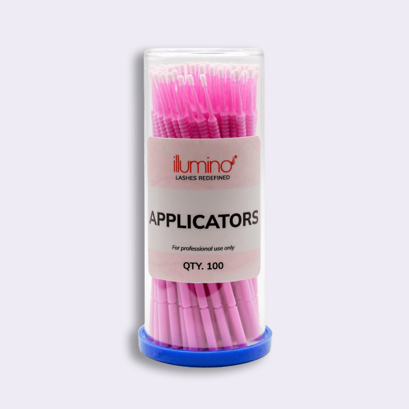 Precision applicators for applying product to lashes & eyelids. 