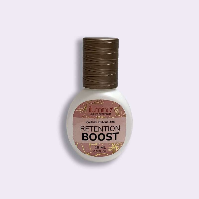 The illumino Retention Boost activates and strengthens the bond of your lash adhesive.