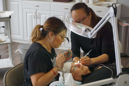 Beginner’s Lynk-Gel® Course – LED Lash Extension Certification